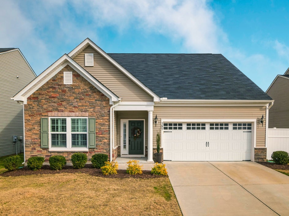 new bright and colorful sky applied to transform the real estate photo